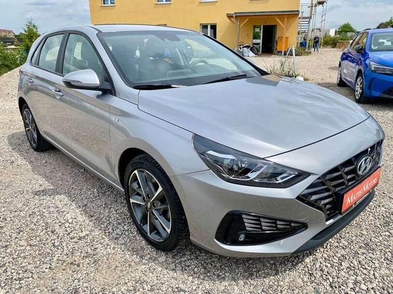 Silber Gebraucht 2023 Hyundai i30 Limousine | 14.400 € (Fairer Preis) - Bild 1/4