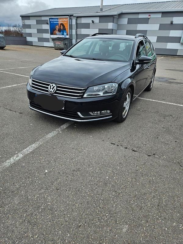 Gebraucht VW Passat Highline 160 PS (117 kW) 2011 Schwarz Kombi