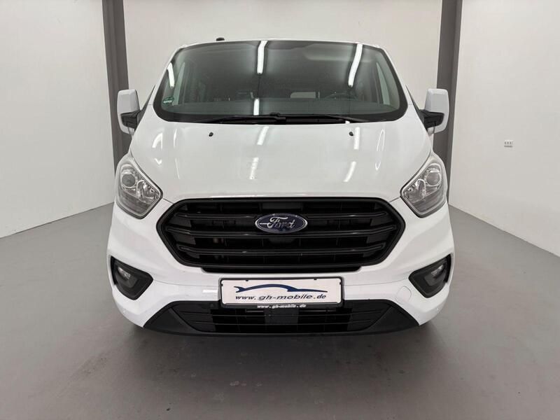 Weiß Gebraucht 2018 Ford Transit Custom Trend Kombi | 15.999 € (Teuer) - Bild 1/4