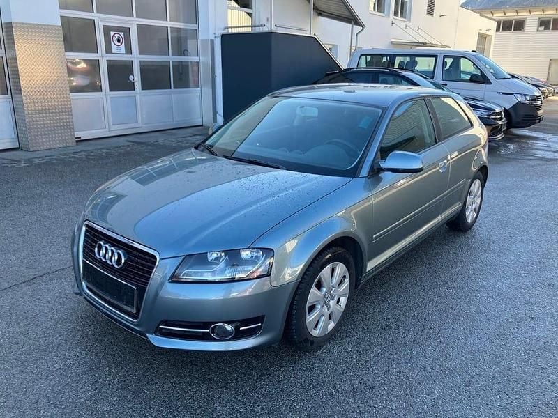 Gebraucht Audi A3 Attraction 90 PS (66 kW) 2010 Grau Kleinwagen