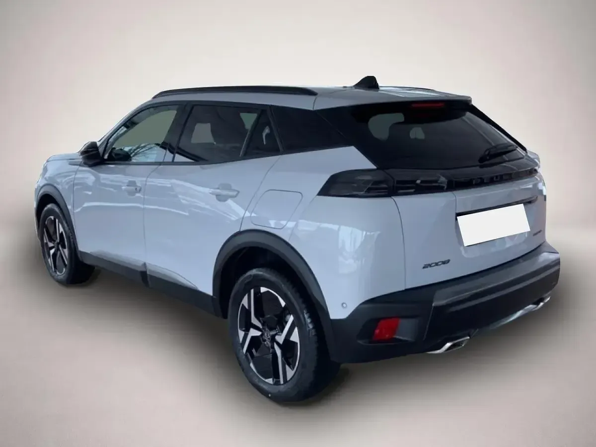 Gebraucht Peugeot 2008 Allure 145 PS (106 kW) 2025 Manufacturer SUV