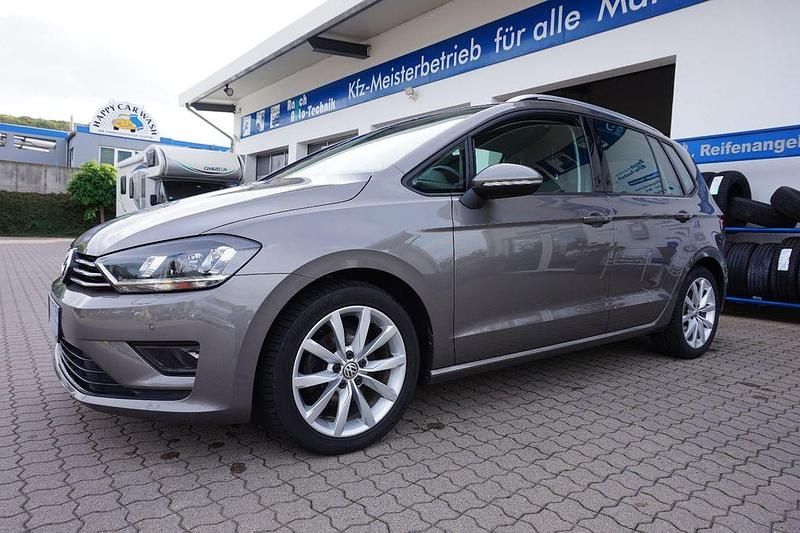 Grau Gebraucht 2016 VW Golf VII Comfortline Limousine | 13.750 € (Fairer Preis) - Bild 1/4