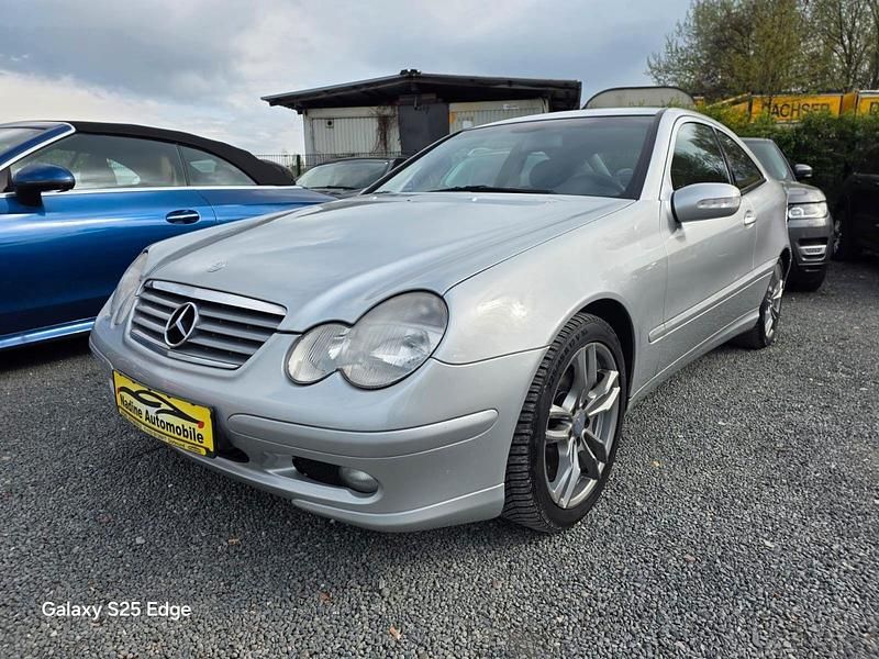 Gebraucht Mercedes C180 129 PS (94 kW) 2001 Grau Coupé