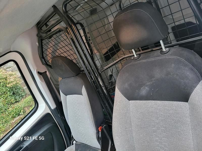 Gebraucht Fiat Fiorino 80 PS (58 kW) 2018 Weiß Van / Kleinbus