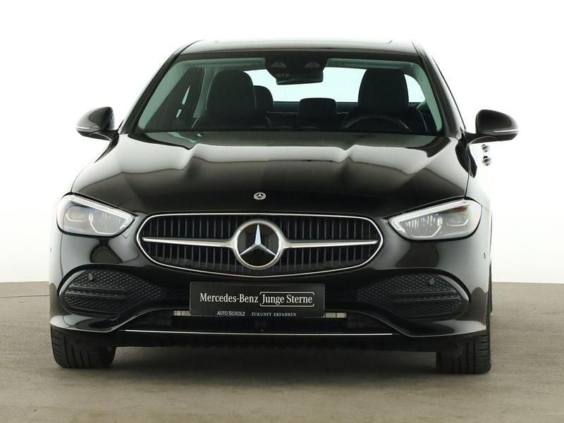 Gebraucht Mercedes C200 Avantgarde 204 PS (150 kW) 2024 Schwarz Limousine