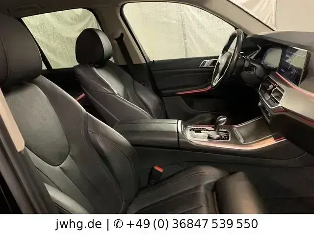 Gebraucht BMW X5 Sport Line 265 PS (194 kW) 2019 Schwarz 2 SUV