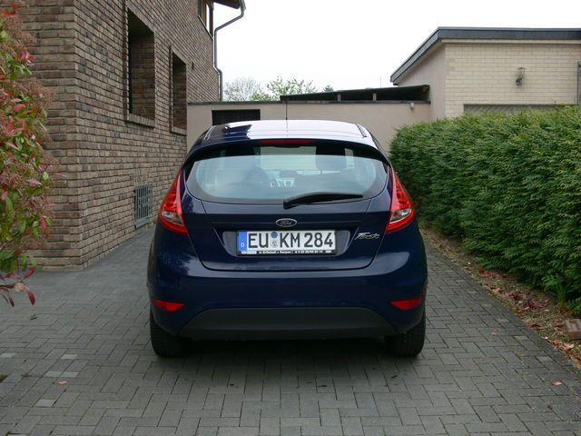Gebraucht Ford Fiesta 60 PS (44 kW) 2009 Blau Kleinwagen
