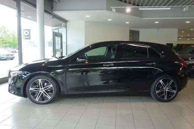 Gebraucht Mercedes A220 Progressive 190 PS (139 kW) 2024 Lack kosmosschwarz Limousine