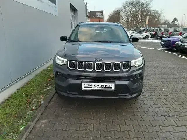 Occasion Jeep Compass Longitude 190 ch (139 kW) 2021 Gris SUV