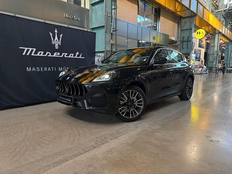 Schwarz Gebraucht 2025 Maserati Grecale SUV | 79.900 € - Bild 1/4