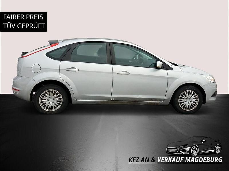 Gebraucht Ford Focus Style 101 PS (74 kW) 2008 Silber Limousine