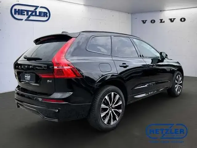 Gebraucht Volvo XC60 145 PS (106 kW) 2024 SUV