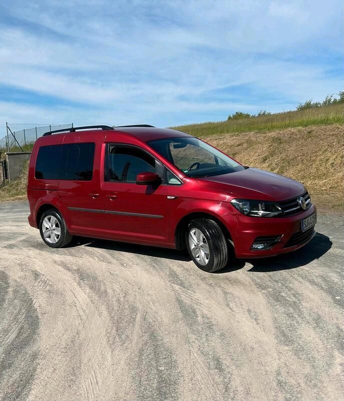 Rot Gebraucht 2018 VW Caddy Van / Kleinbus | 17.999 € (Fairer Preis) - Bild 1/4