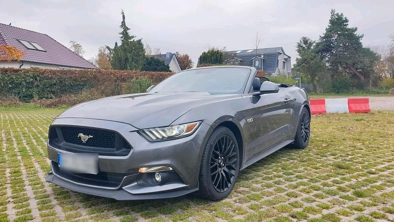 Grau Gebraucht 2017 Ford Mustang GT Cabrio | 36.750 € (Guter Preis) - Bild 1/4
