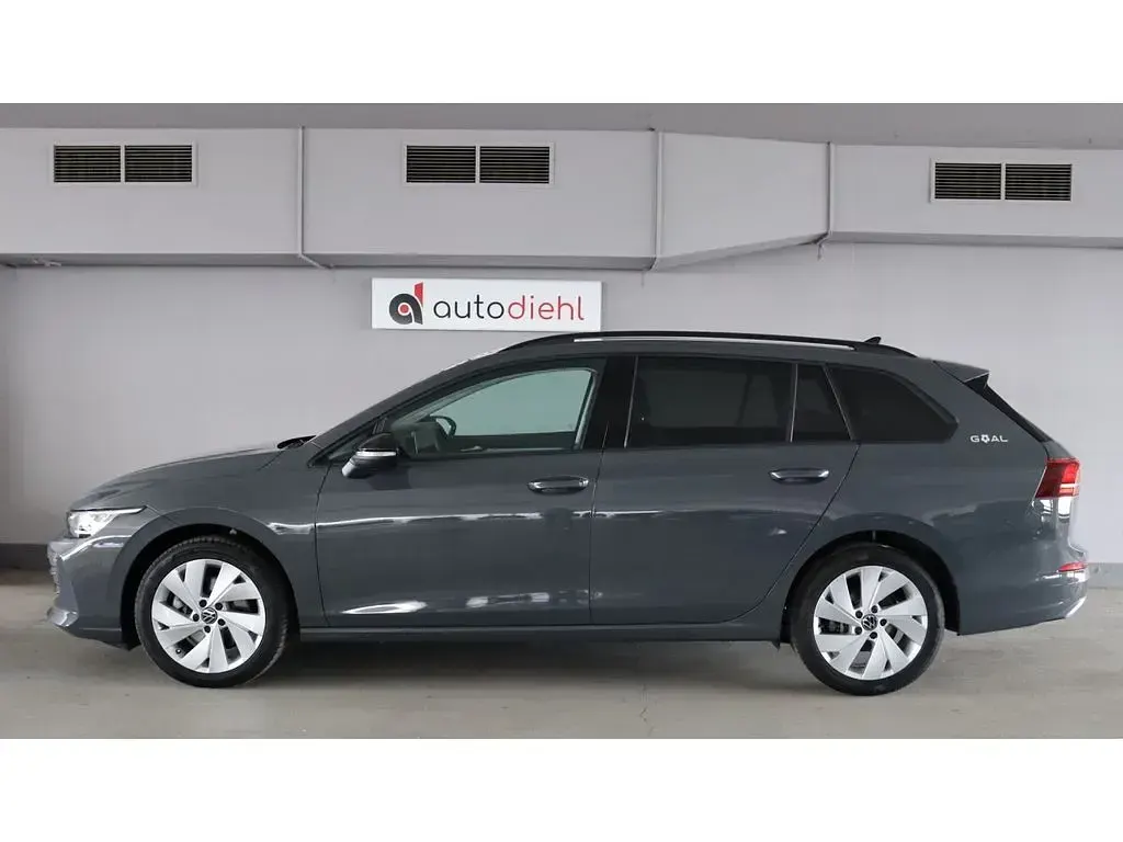 Gebraucht VW Golf VIII Goal 150 PS (110 kW) 2025 Grau Kombi