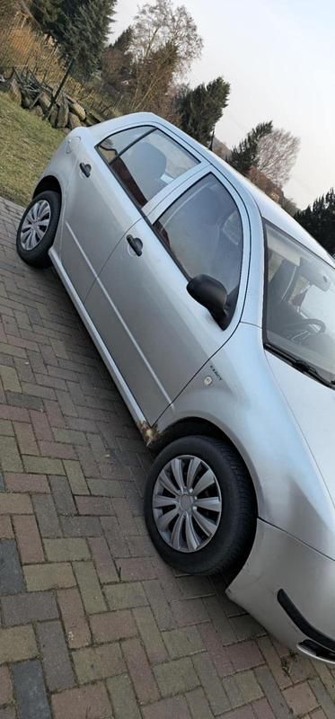 Gebraucht Skoda Fabia 60 PS (44 kW) 2004 Grau Kleinwagen