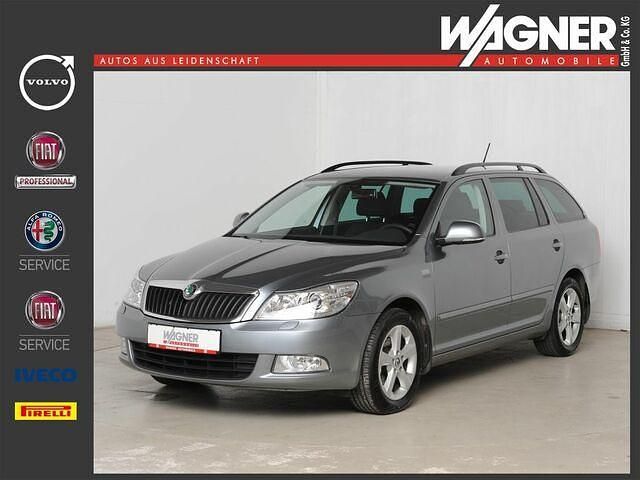 Grau Gebraucht 2012 Skoda Octavia Family Kombi | 10.850 € (Fairer Preis) - Bild 1/2
