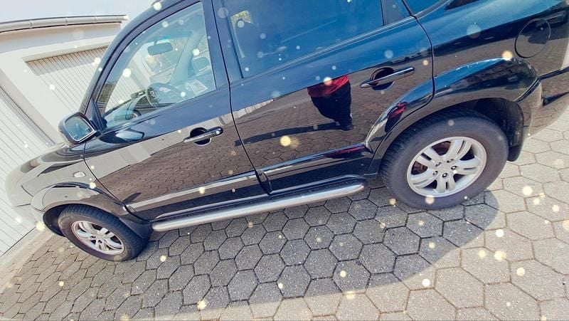 Second-hand Hyundai Tucson Style 140 CP (102 kW) 2008 Negru SUV