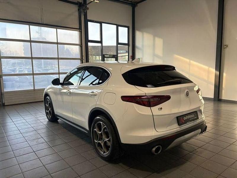 Gebraucht Alfa Romeo Stelvio Super 190 PS (139 kW) 2022 Weiß SUV