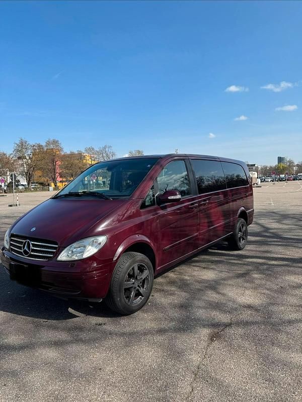 Gebraucht Mercedes Viano 150 PS (110 kW) 2007 Rot Van / Kleinbus