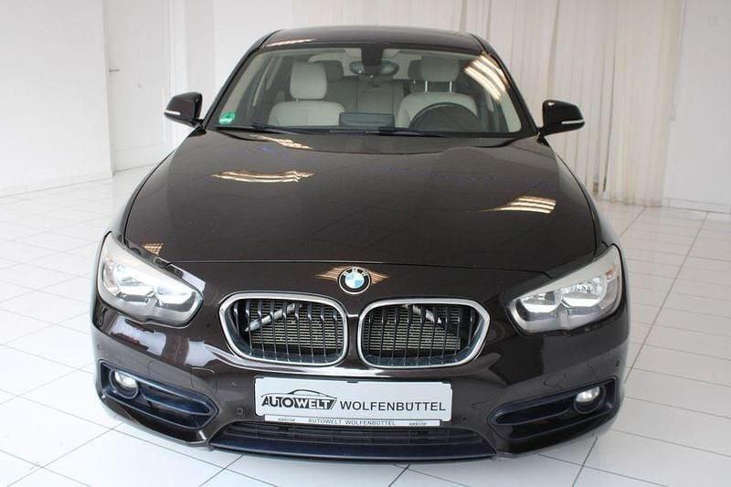 Braun Gebraucht 2016 BMW 120 Sport Line Kleinwagen | 14.990 € (Fairer Preis) - Bild 1/4