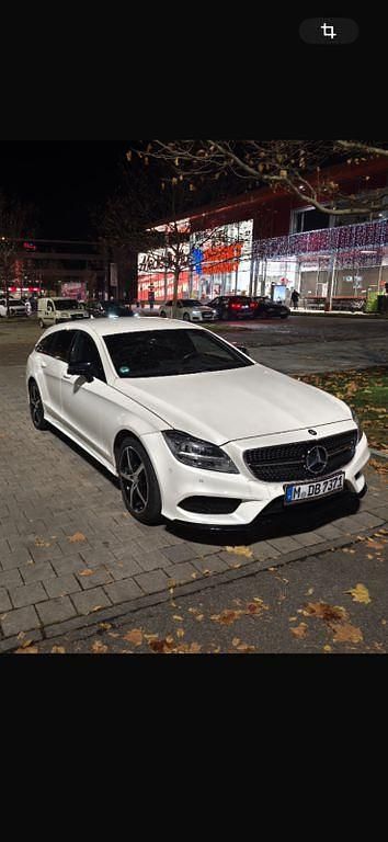 Weiß Gebraucht 2016 Mercedes CLS350 Kombi | 18.300 € (Fairer Preis) - Bild 1/4