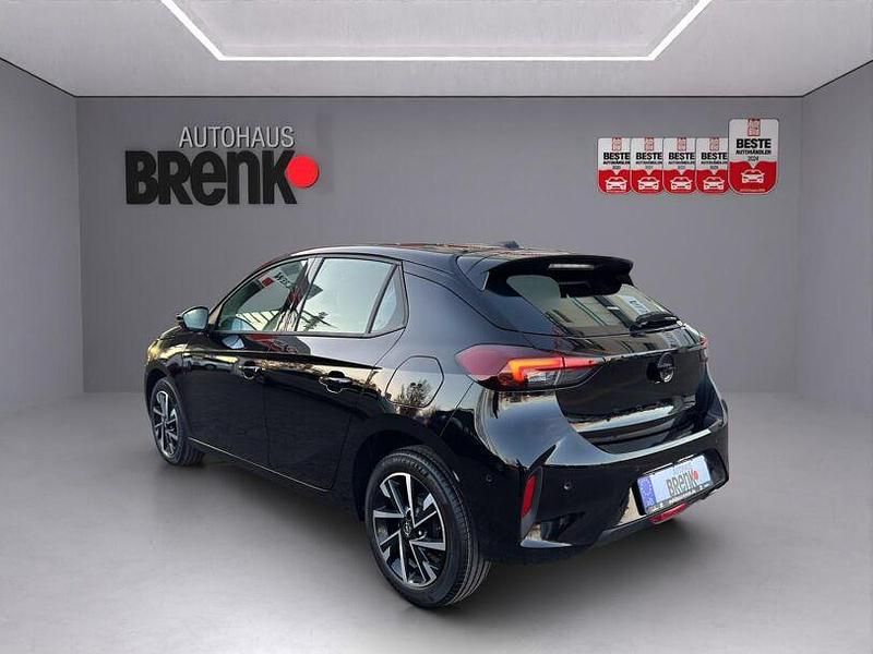 Neu Opel Corsa 101 PS (74 kW) 2025 Rot Limousine