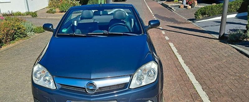 Blau Gebraucht 2006 Opel Tigra Cabrio | 2.100 € (Fairer Preis) - Bild 1/4