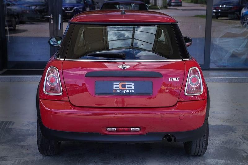Usata Mini ONE 75 CV (55 kW) 2012 Rosso Utilitaria
