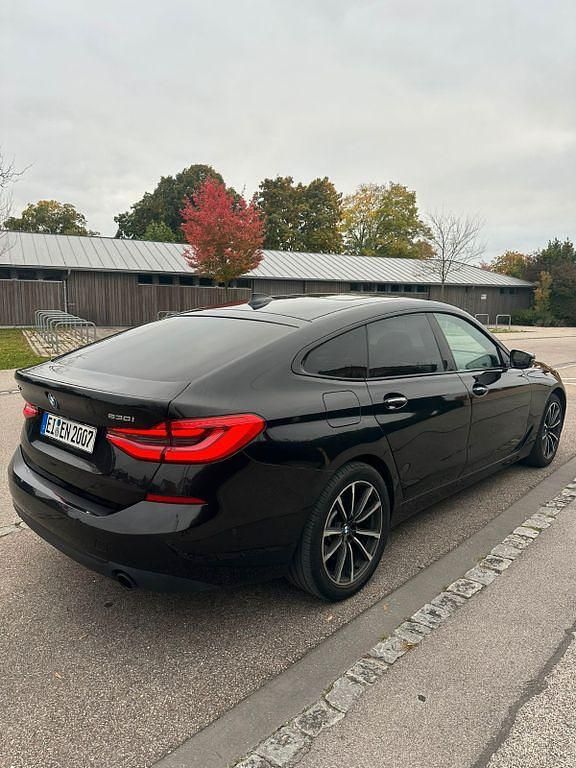 Schwarz Gebraucht 2018 BMW 630 Comfort Edition Coupé | 21.900 € (Guter Preis) - Bild 1/4