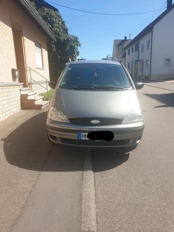 Grau Gebraucht 2003 Ford Galaxy Van / Kleinbus | 1.200 € (Guter Preis) - Bild 1/4