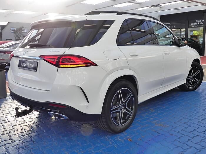 Gebraucht Mercedes GLE450 AMG AMG 367 PS (269 kW) 2020 Unilack polarweiß Van