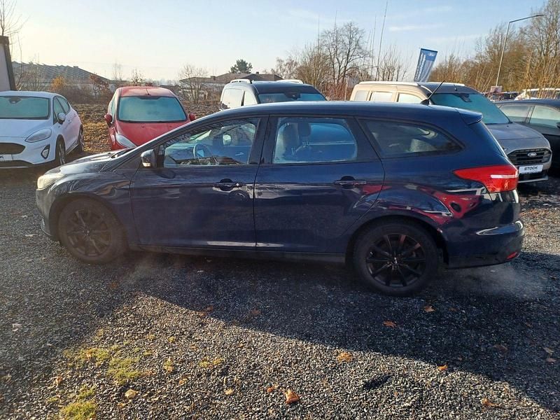 Gebraucht Ford Focus Business Edition 125 PS (91 kW) 2016 Blau Kombi