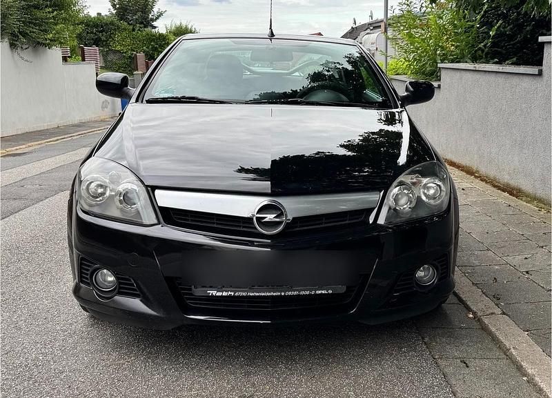 Schwarz Gebraucht 2005 Opel Tigra Sport Cabrio | 2.700 € (Fairer Preis) - Bild 1/4