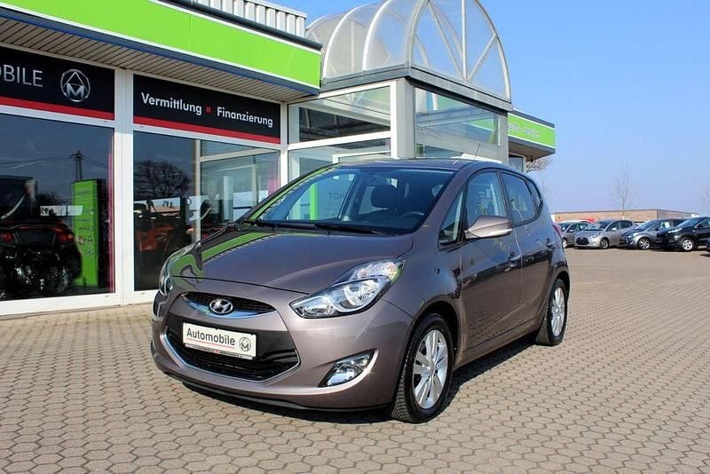 Gebraucht Hyundai ix20 Edition 125 PS (91 kW) 2014 Grau Kleinwagen