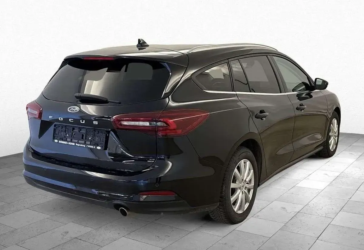 Gebraucht Ford Focus Titanium 180 PS (132 kW) 2023 Agate black (metallic) Kombi