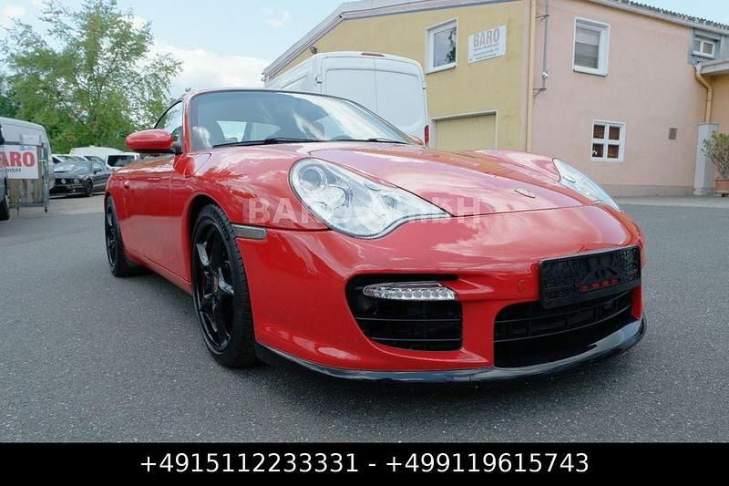 Rot Gebraucht 2002 Porsche 911 Carrera Coupé | 25.800 € (Fairer Preis) - Bild 1/4