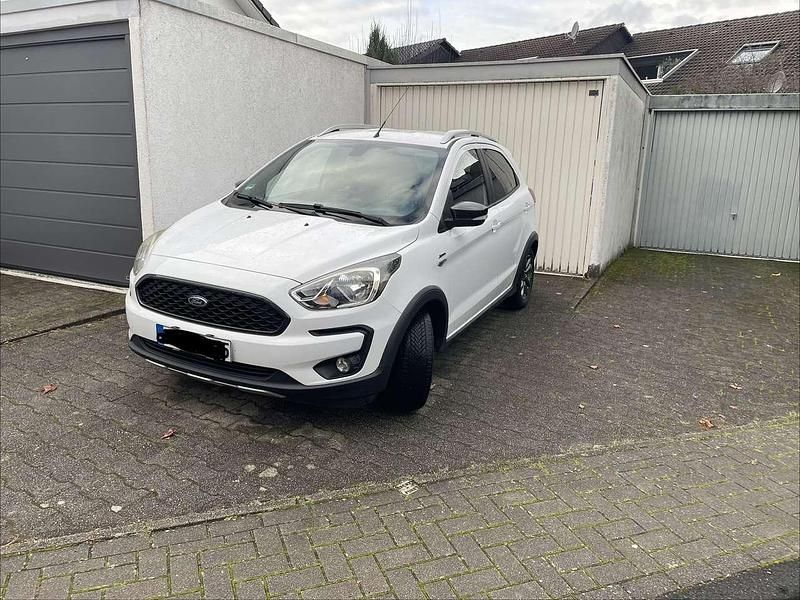 Gebraucht Ford Ka Active 86 PS (63 kW) 2019 Weiß Kleinwagen
