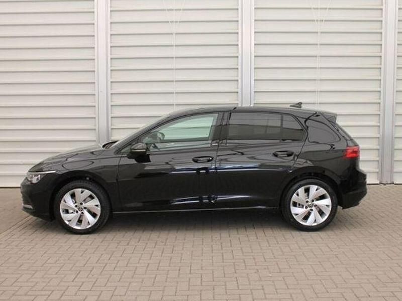 Gebraucht VW Golf VIII Move 150 PS (110 kW) 2024 Schwarz Limousine