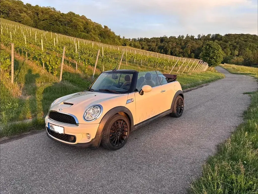 Gebraucht Mini Cooper S Cabriolet Pepper 184 PS (135 kW) 2012 Weiß Cabrio