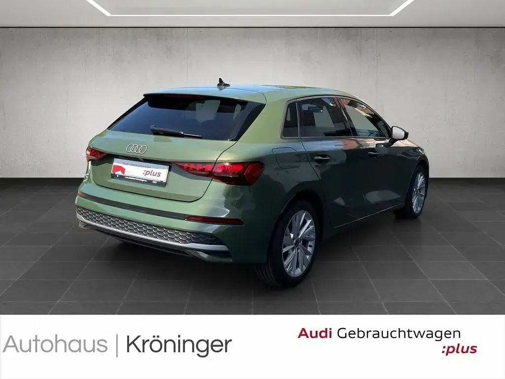 Gebraucht Audi A3 Sport 150 PS (110 kW) 2025 Grün Limousine