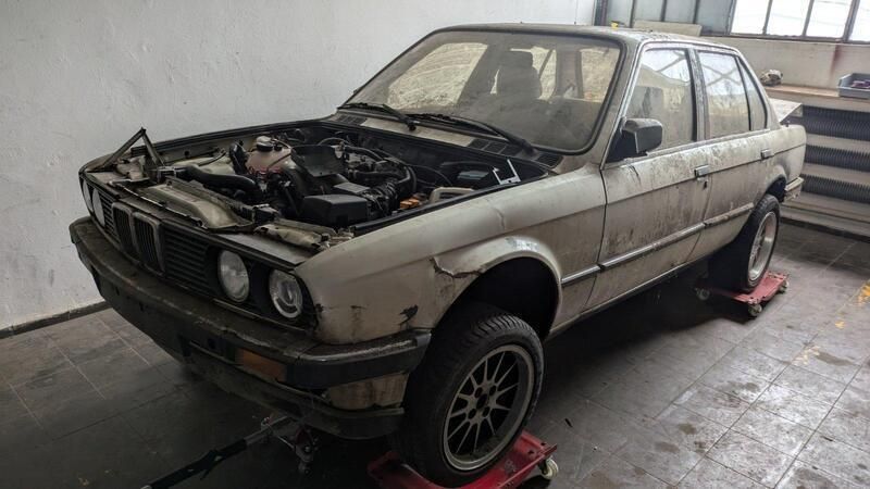 Beige Gebraucht 1985 BMW 325 Limousine | 5.000 € - Bild 1/4