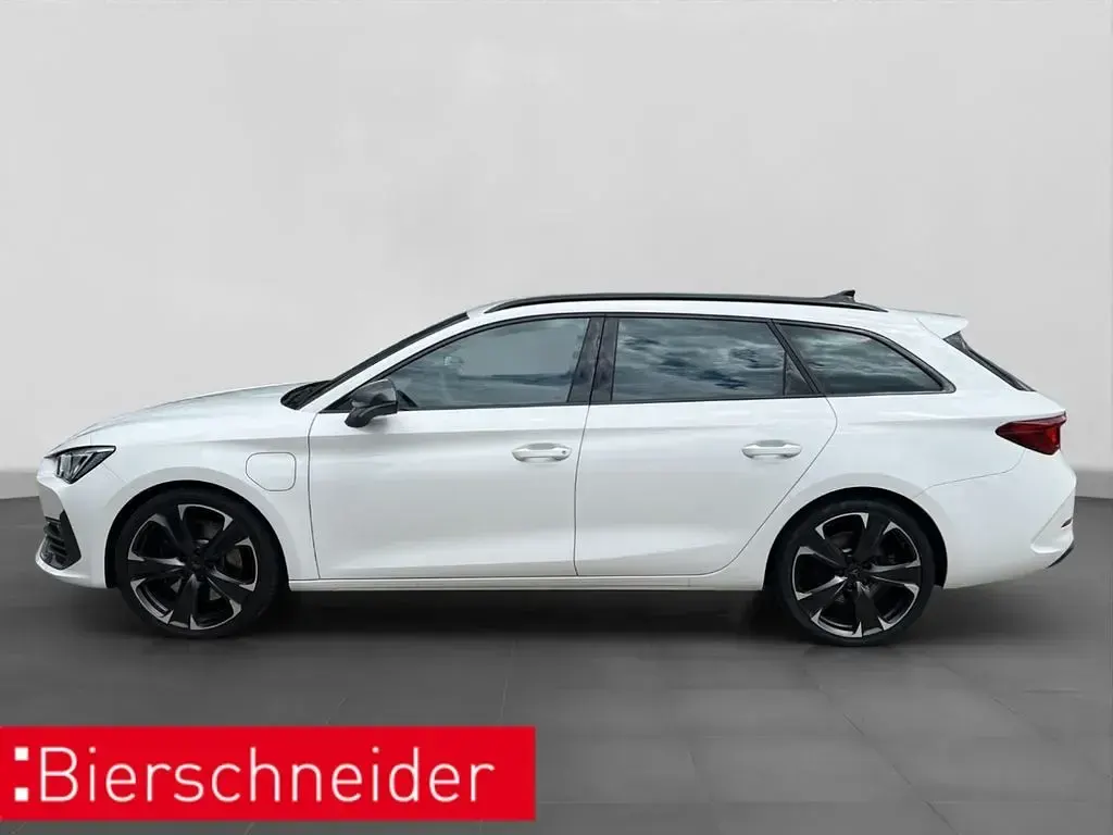 Gebraucht Cupra Leon VZ 245 PS (180 kW) 2023 Weiß Limousine