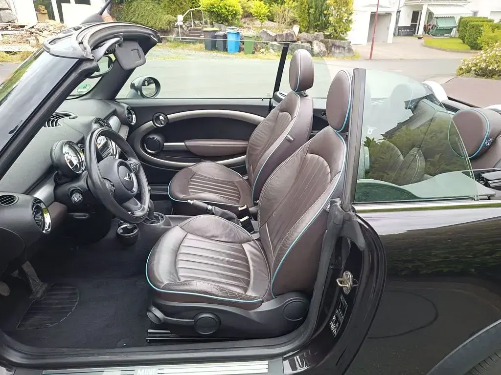 Gebraucht Mini Cooper Cabriolet 122 PS (89 kW) 2012 Braun Cabrio