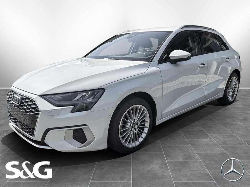 Gletscherweiß Gebraucht 2022 Audi A3 Advanced Limousine | 26.977 € (Fairer Preis) - Bild 1/4