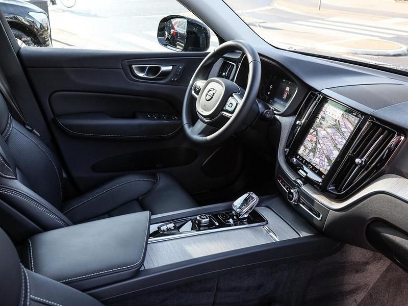 Gebraucht Volvo XC60 Plus 349 PS (256 kW) 2025 731 platinum grey SUV