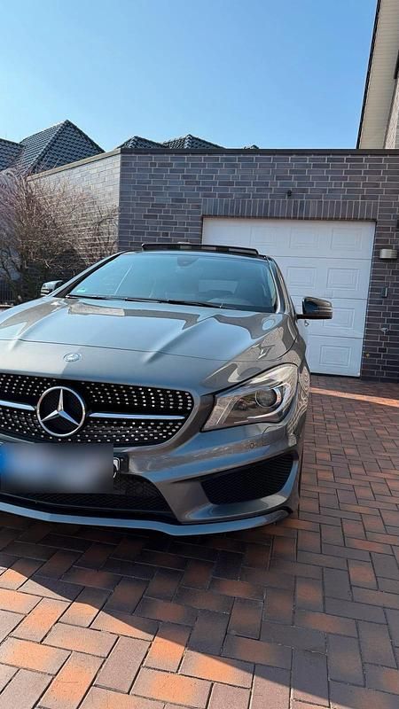 Gebraucht Mercedes CLA220 Night 177 PS (130 kW) 2016 Grau Limousine