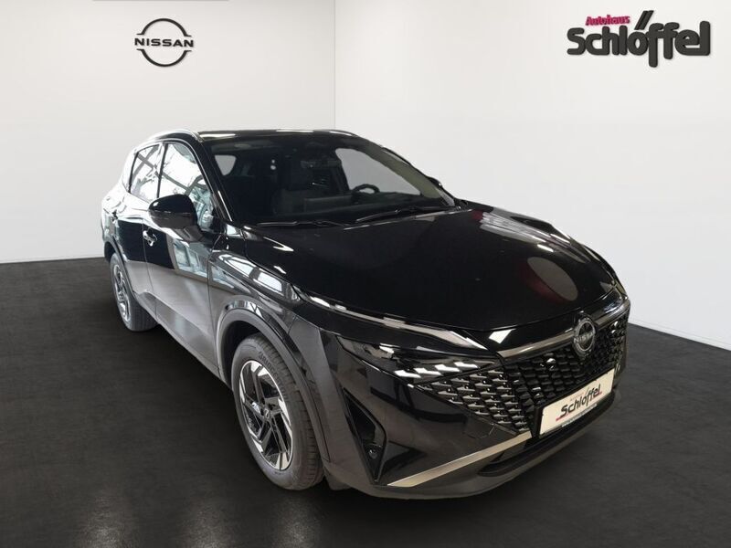 Pearl black perleffekt Gebraucht 2024 Nissan Qashqai N-Connecta SUV | 44.290 € - Bild 1/4