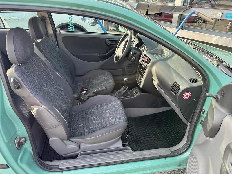 Gebraucht Opel Corsa 58 PS (42 kW) 2000 Grün Kleinwagen