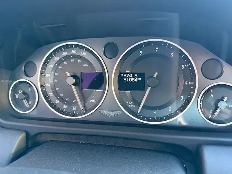 Gebraucht Aston Martin V12 Vantage 574 PS (422 kW) 2014 Schwarz Coupé